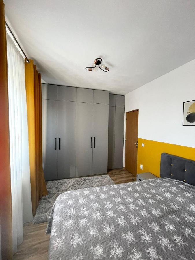 Cozy Apartment - Near Airport And Palas Mall Iasi Exterior foto