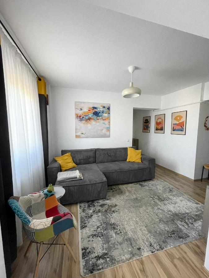 Cozy Apartment - Near Airport And Palas Mall Iasi Exterior foto